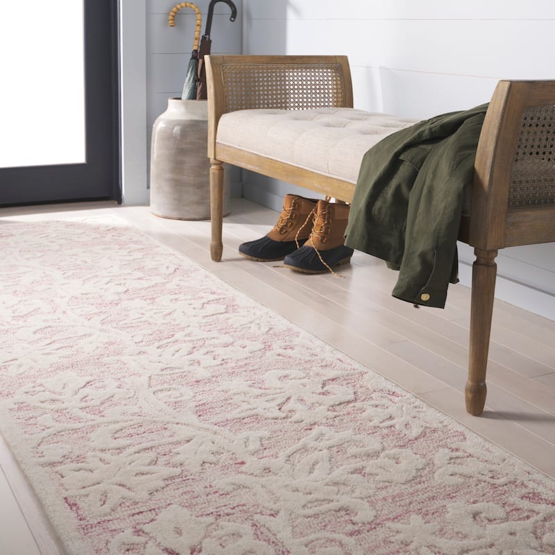 Martha Stewart by SAFAVIEH Handmade Eibhlis Wool Rug