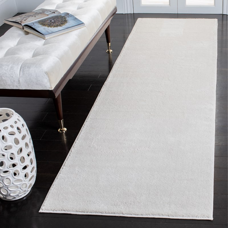 SAFAVIEH, Nonskid Gunde Solid Rug