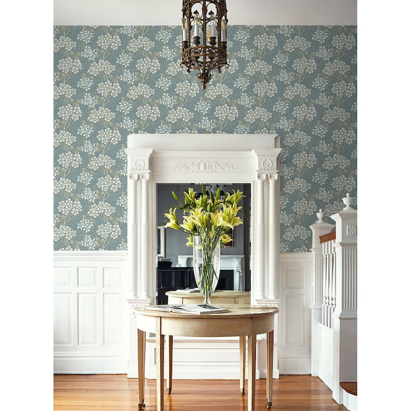 Seabrook Designs Floral Vine Nonwoven Unpasted Wallpaper