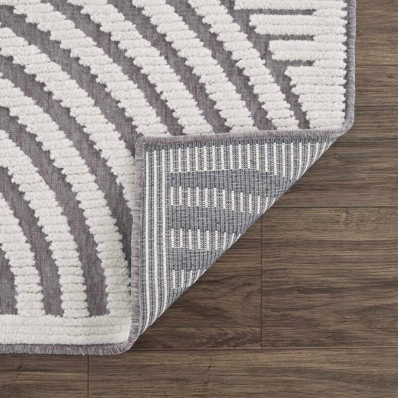 Hauteloom Deron Living Room, Bedroom Machine Washable Area Rug - White, Off White - 2' x 2'10"