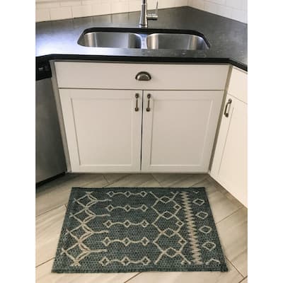 Sevita Serene Array Indoor/Outdoor Accent Rug