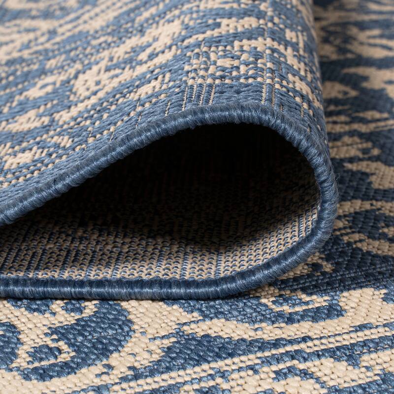 JONATHAN Y Tuscany Filigree Indoor/Outdoor Area Rug