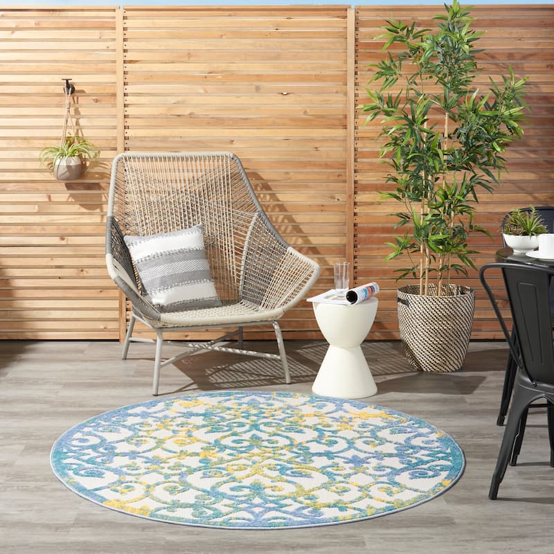 Nourison Aloha Transitional Scroll Indoor/Outdoor Damask Rug