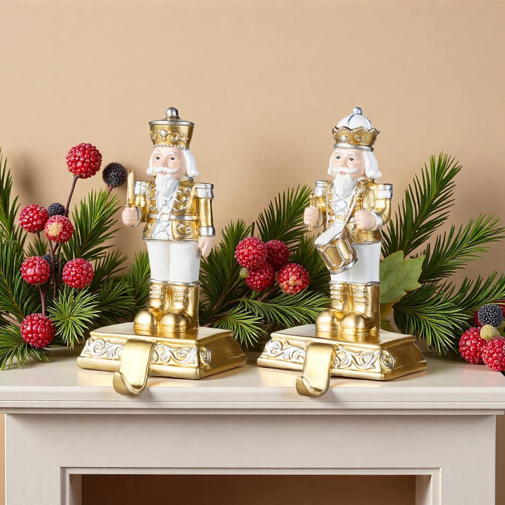 Glitzhome Set of 2 Christmas Resin Nutcracker Stocking Holders with Stockings