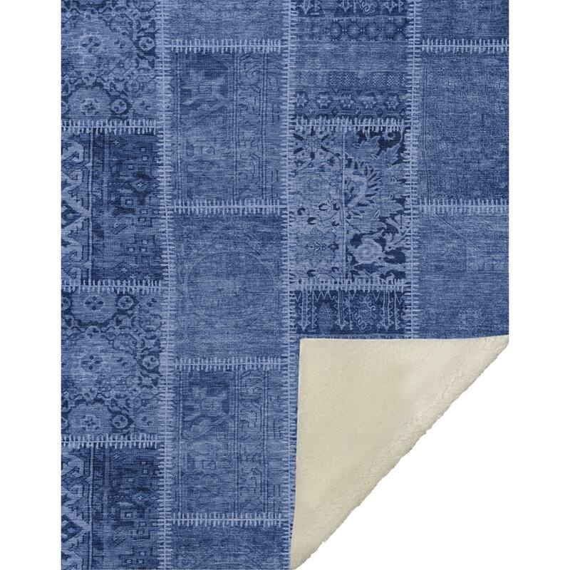 Premium Machine Washable Traditional Patchwork Sherpa Throw Blanket