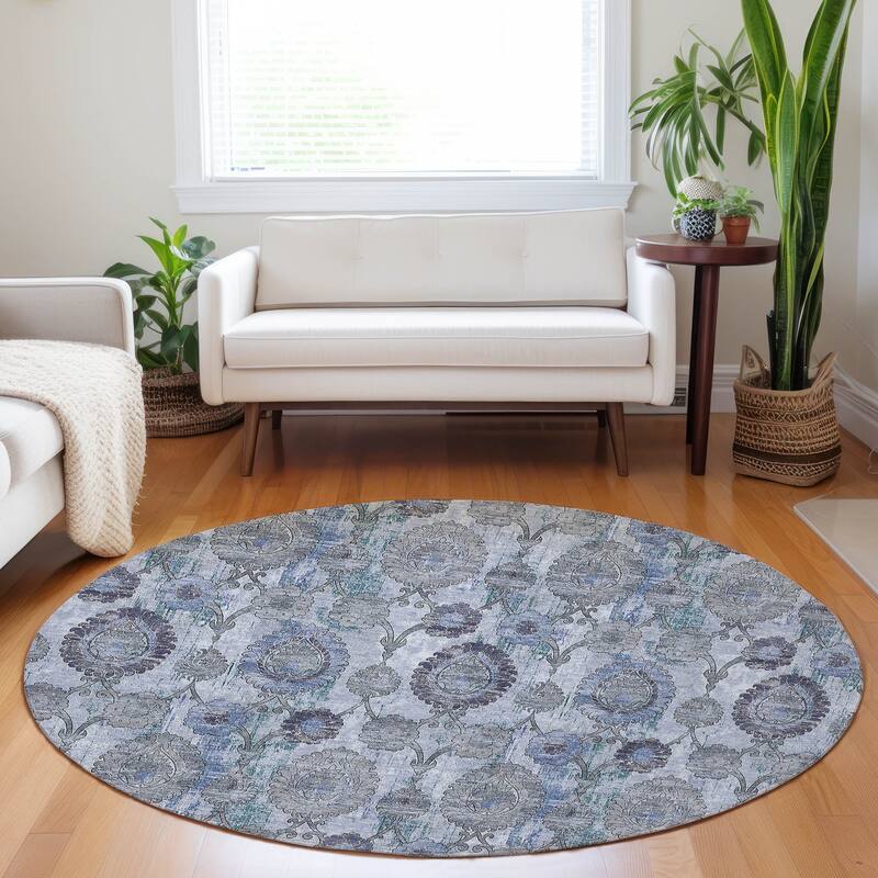 Machine Washable Indoor/ Outdoor Chantille Traditional Floral Rug