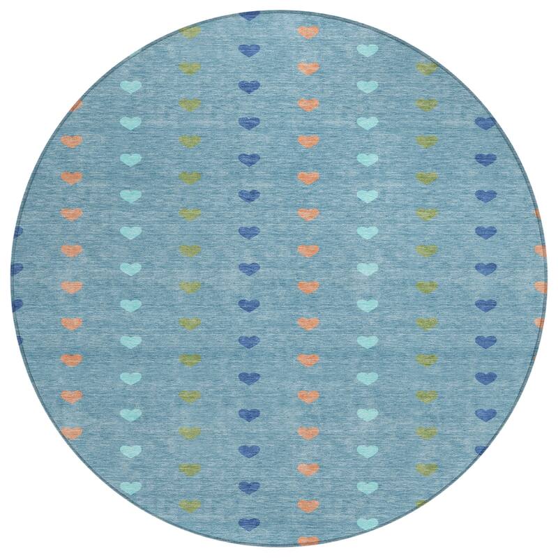 Machine Washable Indoor/ Outdoor Modern Hearts Chantille Rug