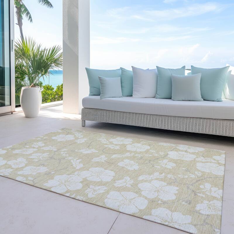 Machine Washable Indoor/ Outdoor Calm Floral Chantille Rug