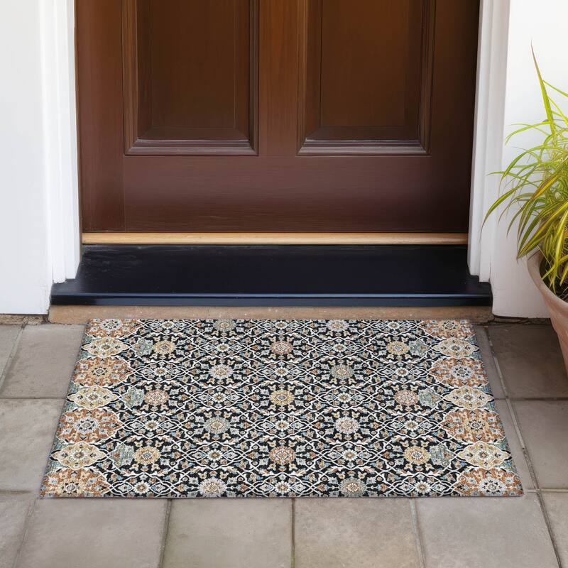 Machine Washable Indoor/Outdoor Traditional Masters Chantille Rug - Black - 1'8" x 2'6"