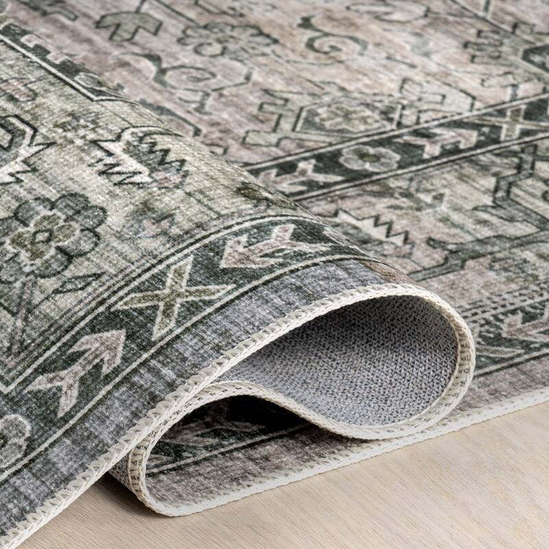 Nuloom Rania SplashGuard Medallion Machine Washable Area Rug