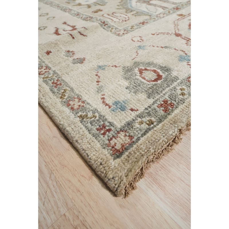 Hand-Knotted Wool Oushak Rug, 8' x 10', Ivory Area Rug, Elegant Soft Texture for Home Interiors - L