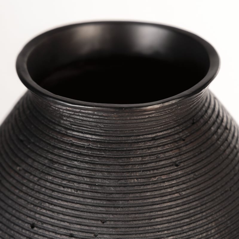 Hannela Vase