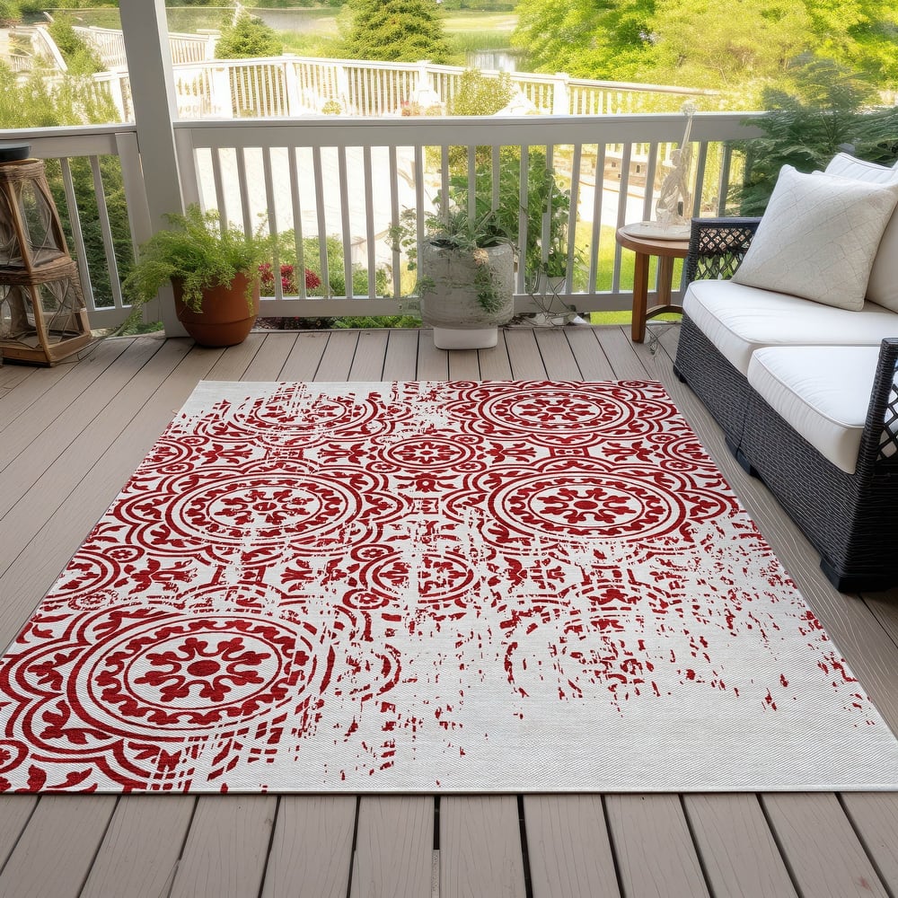 Machine Washable Indoor/ Outdoor Chantille Suzani Vintage Rug