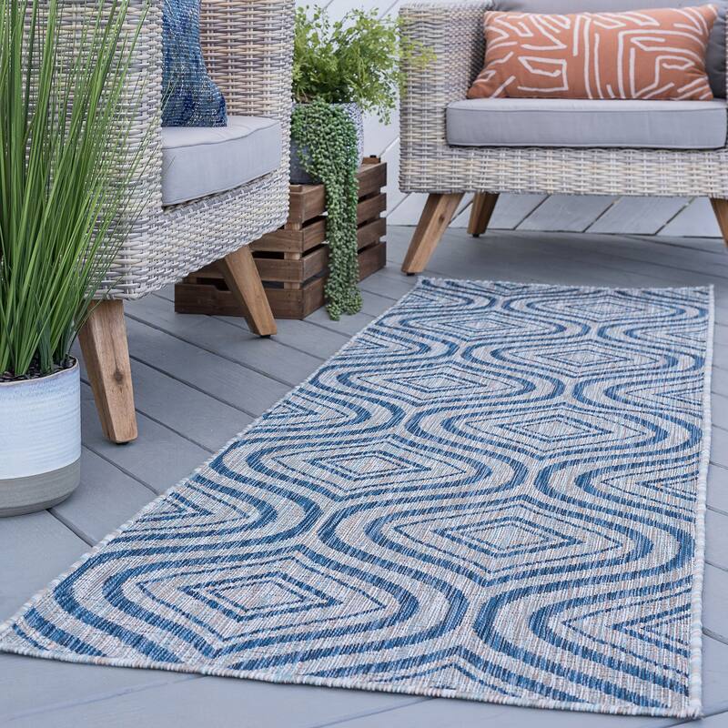 Colonnade Modern & Contemporary Abstract Indoor/Outdoor Area Rug
