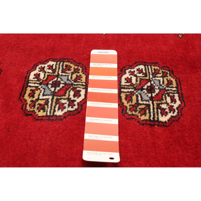 ECARPETGALLERY Hand-knotted Peshawar Bokhara Red Wool Rug - 4'1 x 5'10