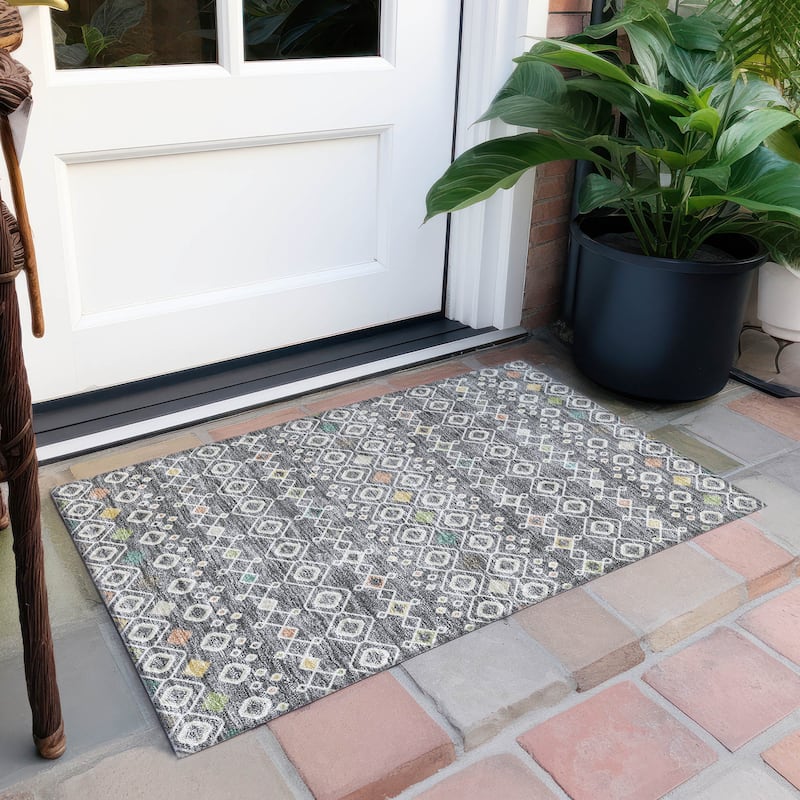Machine Washable Indoor/ Outdoor Global Contempory Chantille Rug - Gray - 1'8" x 2'6"