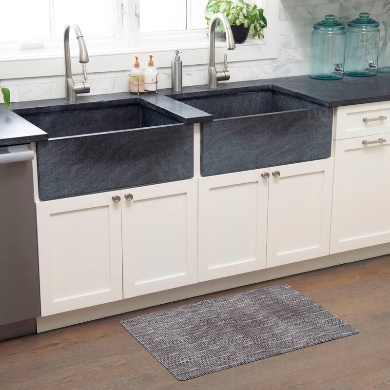 SoHome Smooth Step Houndstooth Machine Washable Utility Mat, 24"x35" - GREY