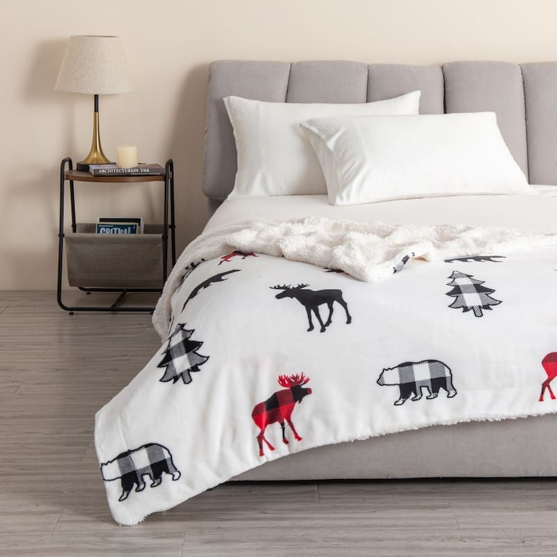 Luxurious Rustic Lodge Velvet Plush Throw