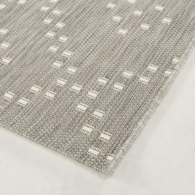 Clemens Geometric Trellis Indoor/Outdoor Area Rug