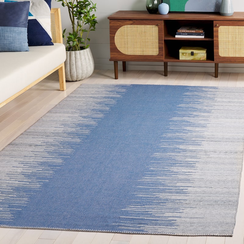 SAFAVIEH Cabo Redona Flatweave Boho Rug - 8' x 10' - Beige/Blue