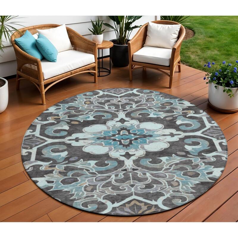 HomeRoots Damask Traditional Rectangle Outdoor Rug - 8' Round