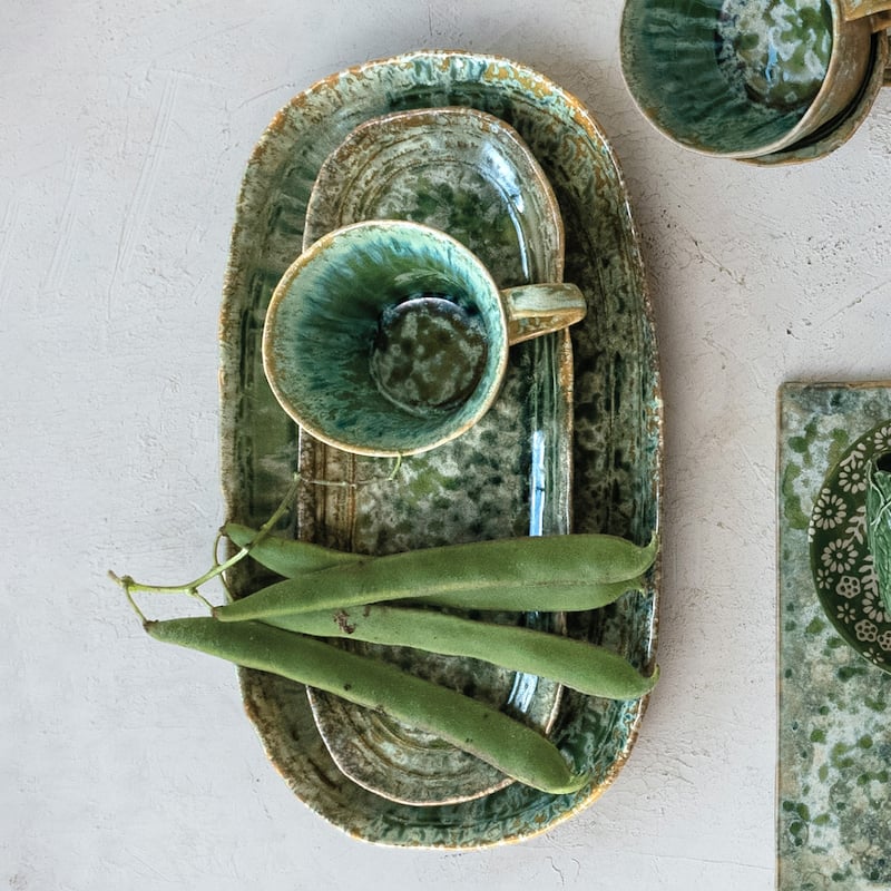 Stoneware Platter with Reactive Crackle Glaze