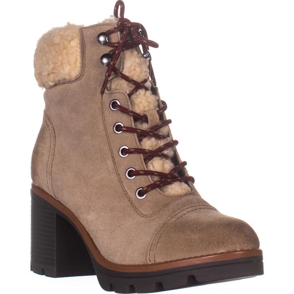 naturalizer varuna 2