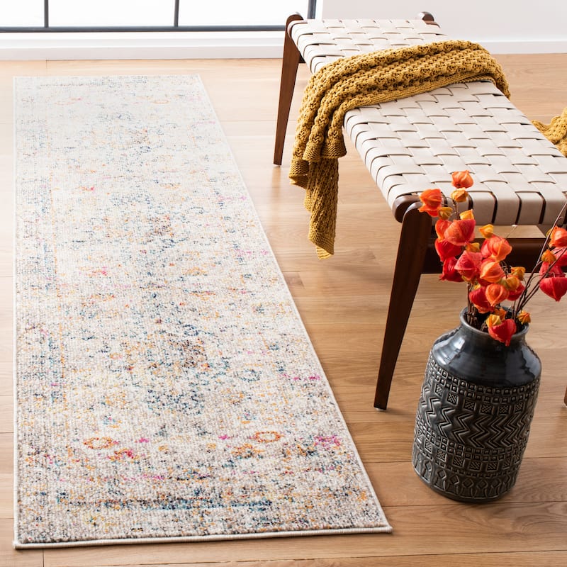 SAFAVIEH Madison Regelinde Oriental Distressed Rug - 2'2" x 6' Runner - Grey/Gold