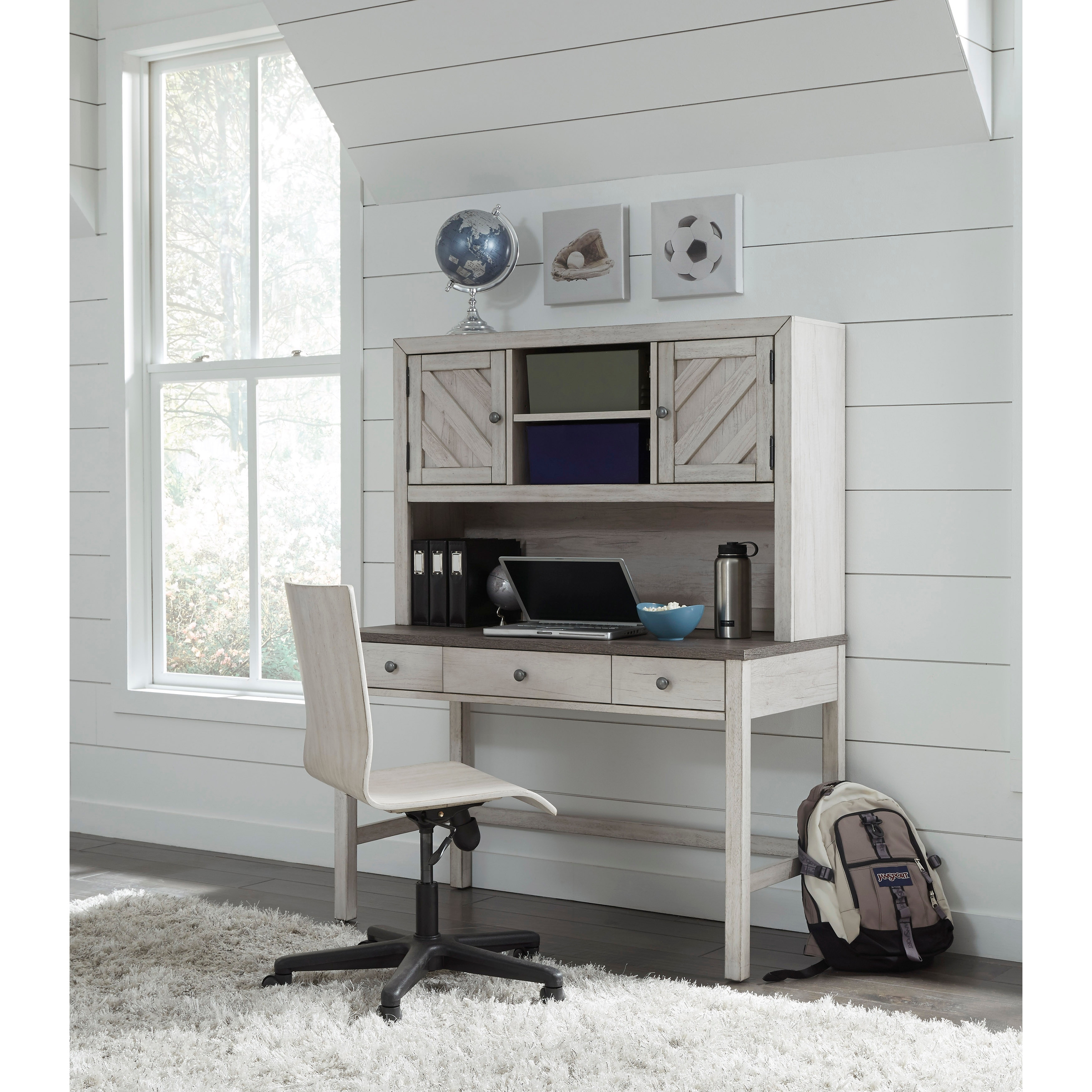 Shop Weathered Grey Farmhouse Desk And Hutch With Usb Port On Sale Overstock 31572254