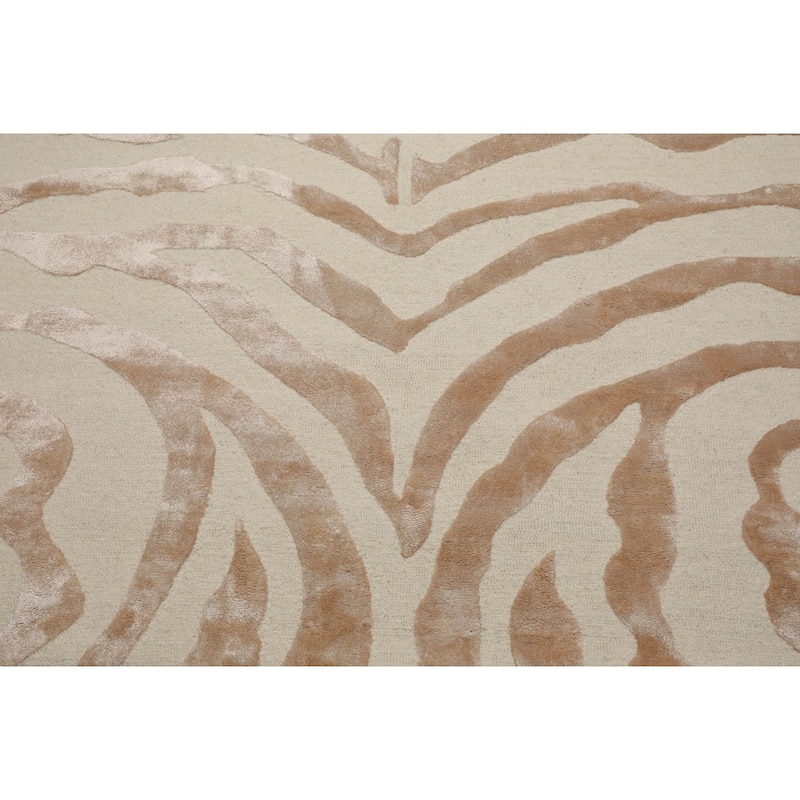 Hand Made Wool & Silk Modern & Contemporary Oriental Area Rug Ivory