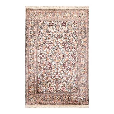 Hand Knotted Ivory,Rose Silk Traditional Oriental Area Rug (3x5) - 2' 7'' x 3' 11''