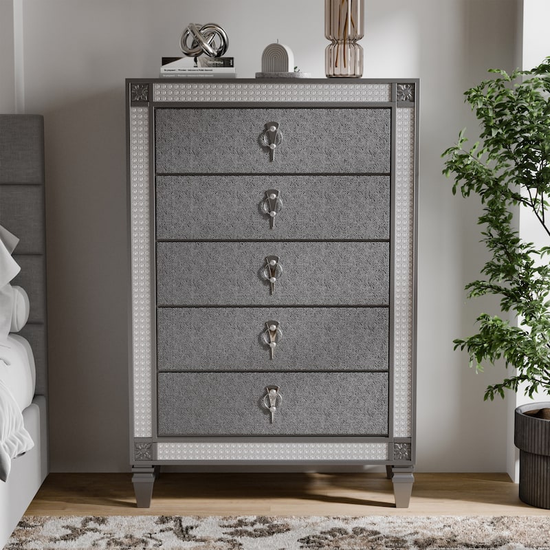Furniture of America Welen Glam Grey Wood 5-Drawer Chest - Grey