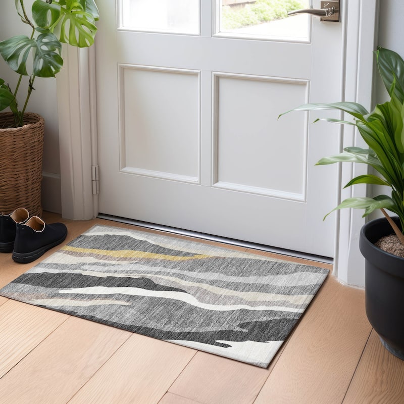 Machine Washable Indoor/ Outdoor Abstract Contemporary Chantille Rug - Gray - 1'8" x 2'6"
