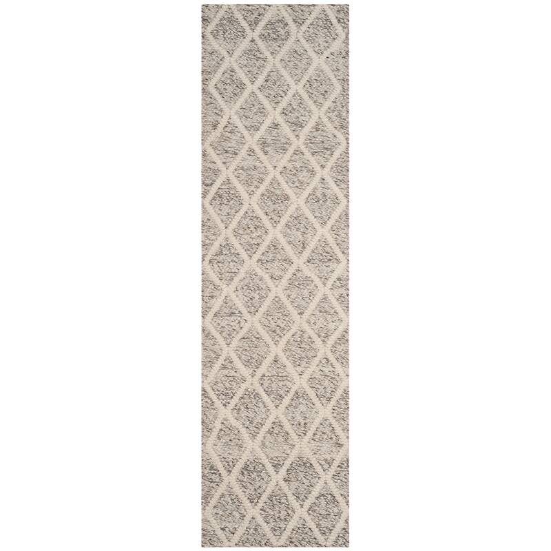 SAFAVIEH Handmade Natura Adelma Wool Rug