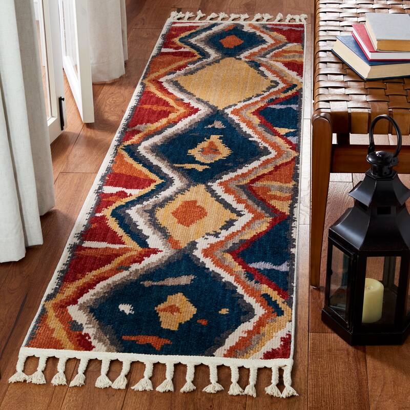 SAFAVIEH Farmhouse Maryrose Boho Tribal Polyester Rug