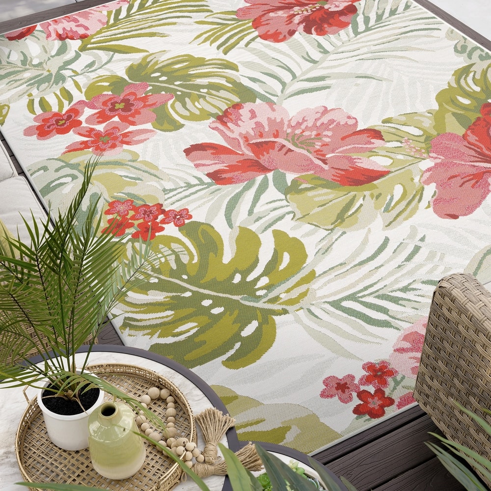 Sizzling Nautical & Coastal Floral & Botanical Indoor/Outdoor Area Rug