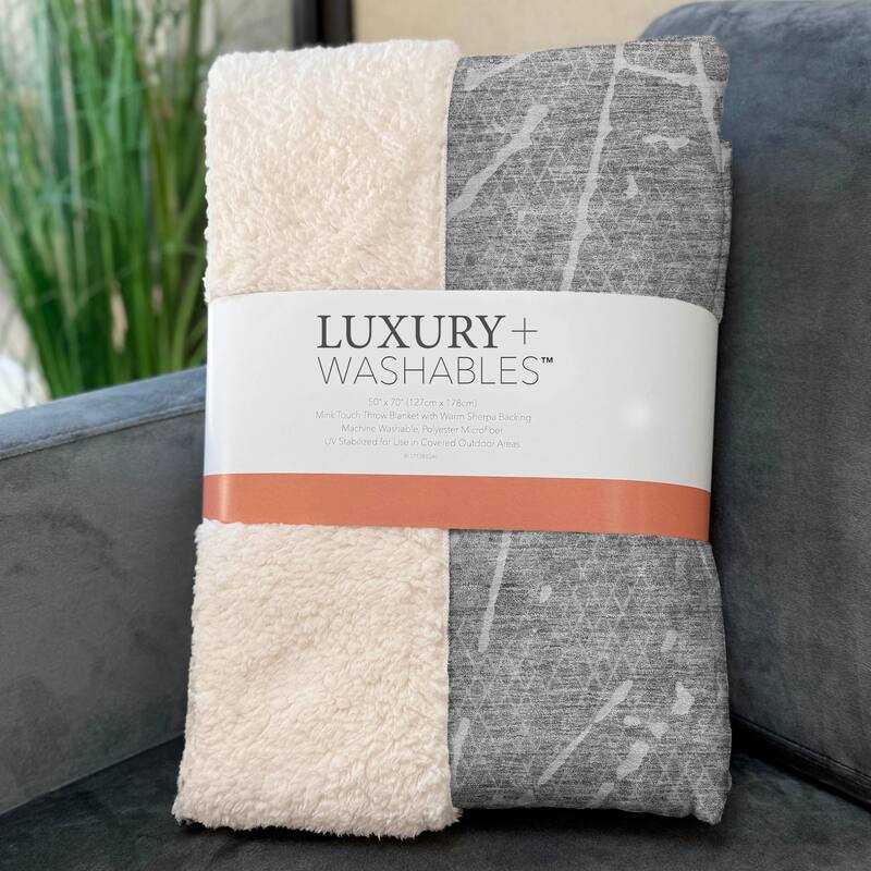 Premium Machine Washable Contemporary Fragment Sherpa Throw Blanket