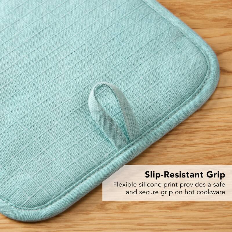 KITCHENAID Gourmet Series Gridlines Pot Holders 2-Pack Set, Heat Resistant up to 600°F, Soft Silicone Grip, Magnetic Cuff