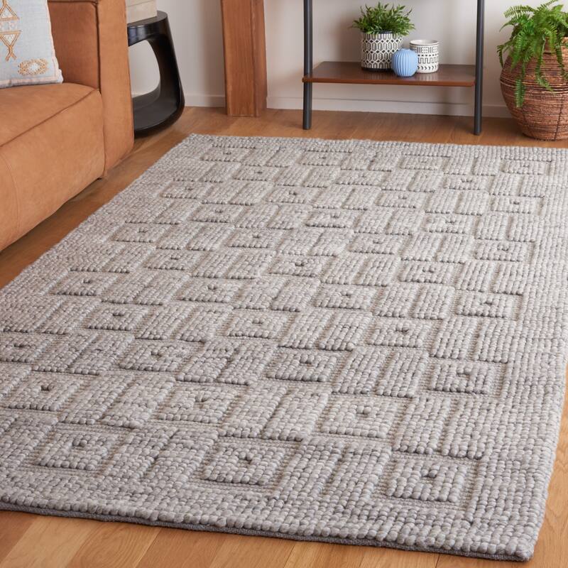 SAFAVIEH Handmade Natura Yurie Transitional Wool Rug - 6' Square - Grey