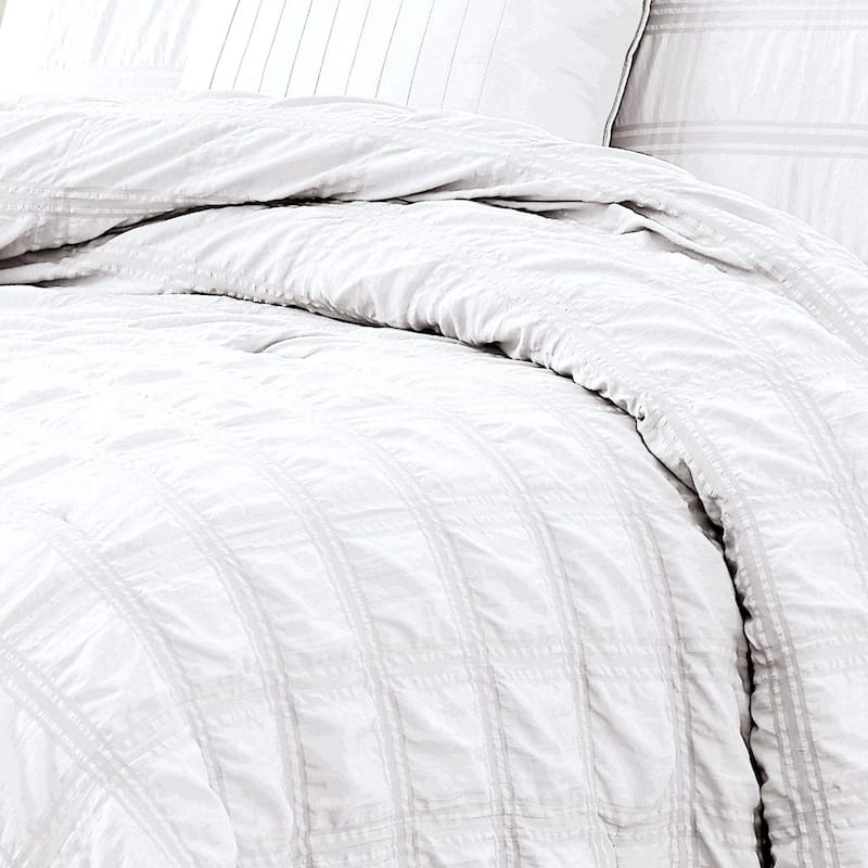 Eliza Seersucker Comforter Set