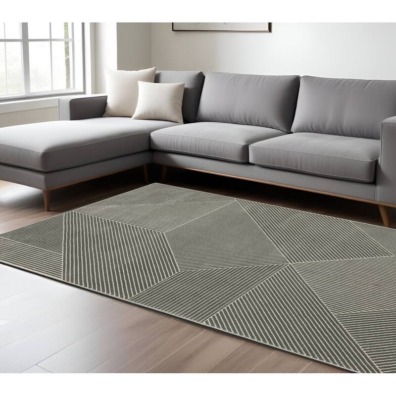 HomeRootsGeometric Modern Rectangle Area Rug - 129.92' X '94.49' X '0.39 - Ivory/Gray