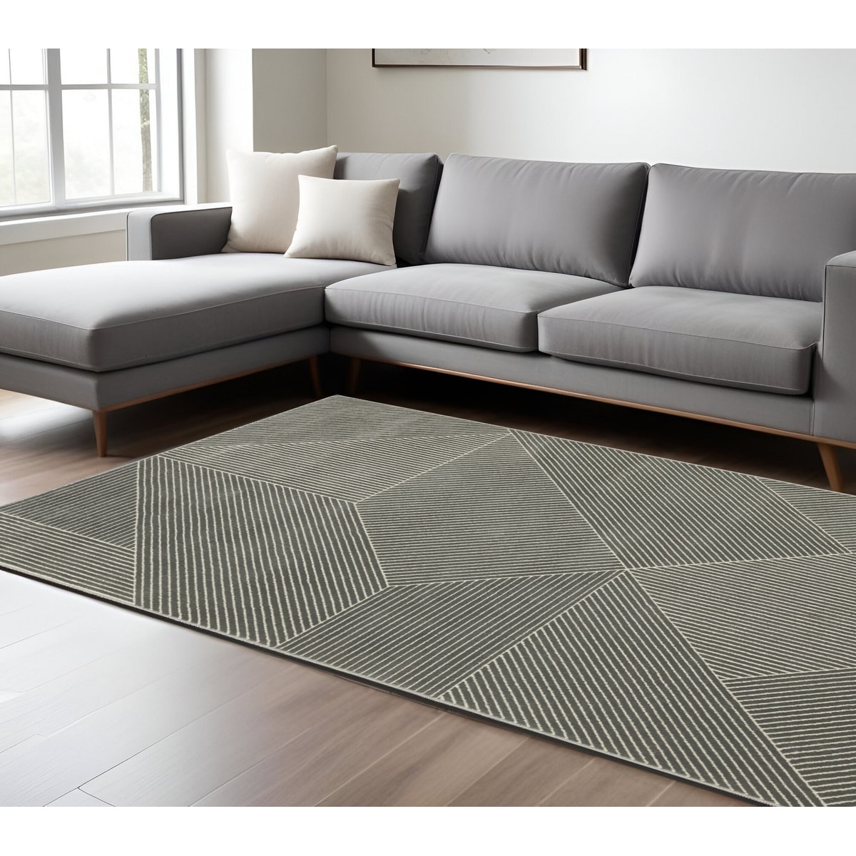 HomeRoots Nafi Geometric Modern Rectangle Area Rug