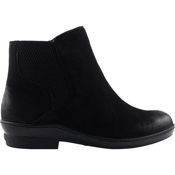 nubuck leather chelsea boots