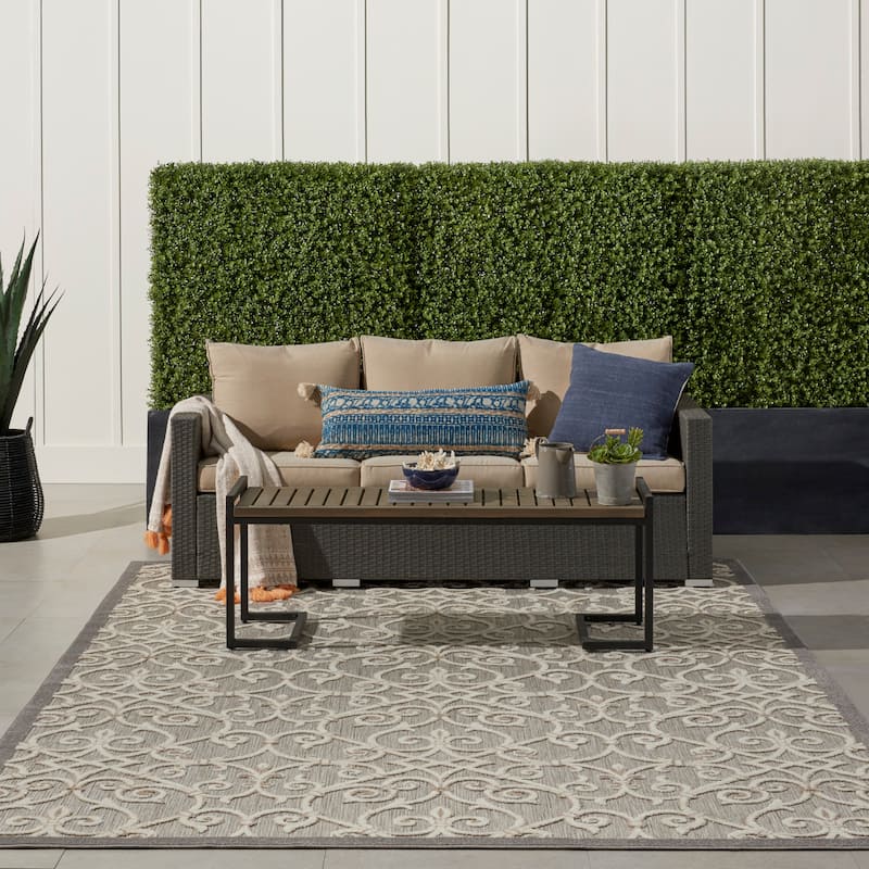 Nourison Aloha Transitional Scroll Indoor/Outdoor Damask Rug