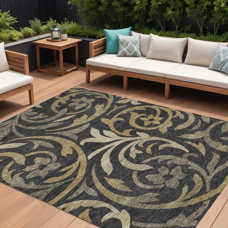 HomeRoots Floral Transitional Rectangle Outdoor Rug - 10' X 14'