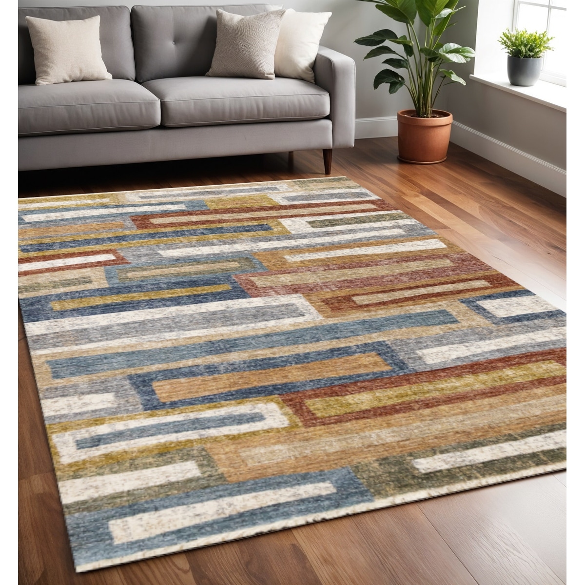 HomeRoots Geometric Modern Rectangle Area Rug - 5' X 8'