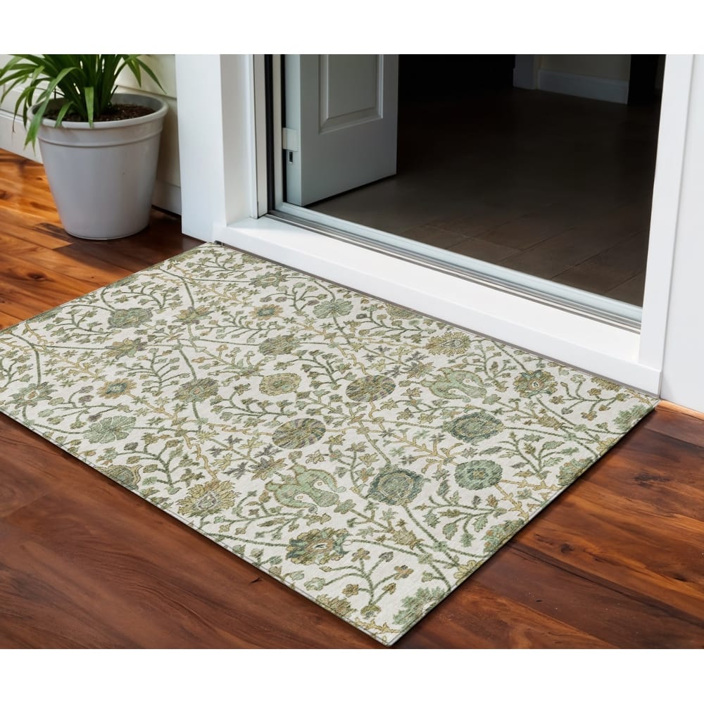 HomeRoots Floral Transitional Rectangle Outdoor Rug