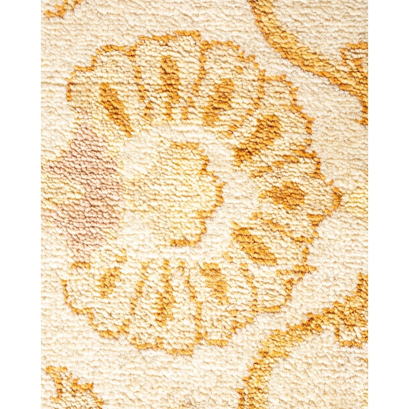 Overton Handknotted Wool Contemporary Tribal Ivory Area Rug - 4' x 6'