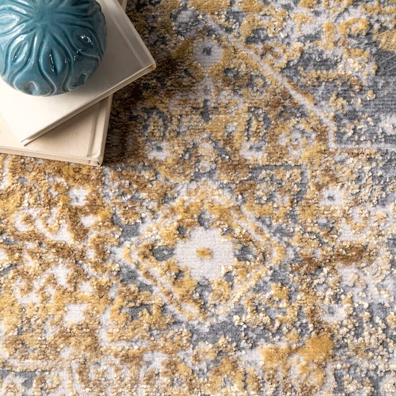 Nuloom Patty Vintage Medallion Rug