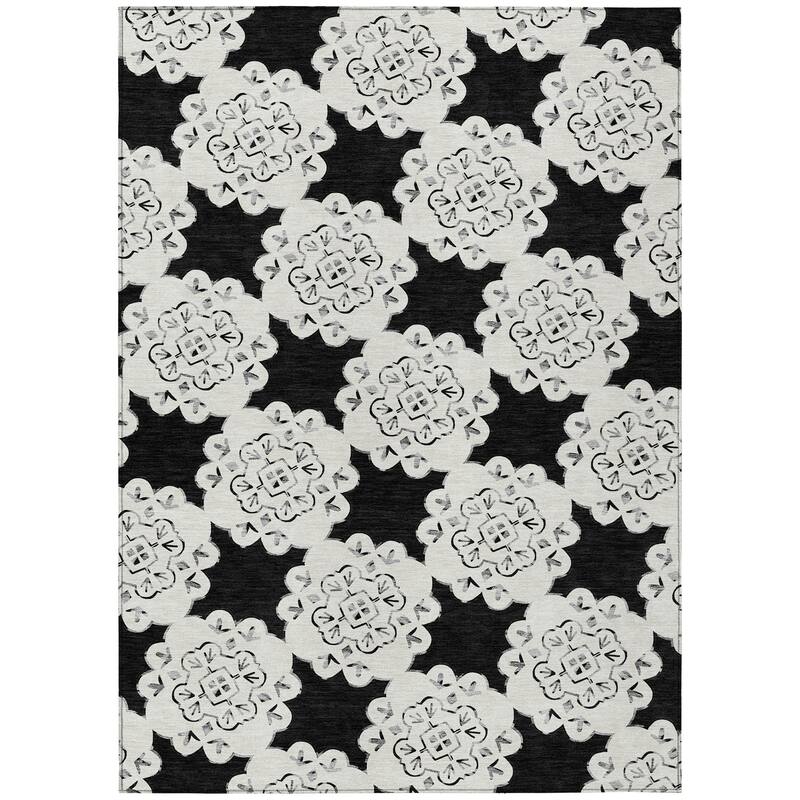 Machine Washable Indoor/ Outdoor Global Motif Chantille Rug